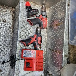 Milwaukee M12 2 Drills 3.0  Battery, Charger Prices Firm Bt1,31 No Offers