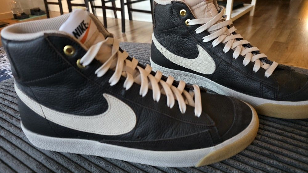 Nike Blazer Mid 77