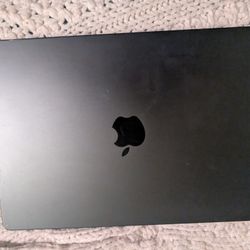 MacBook Pro A2992  