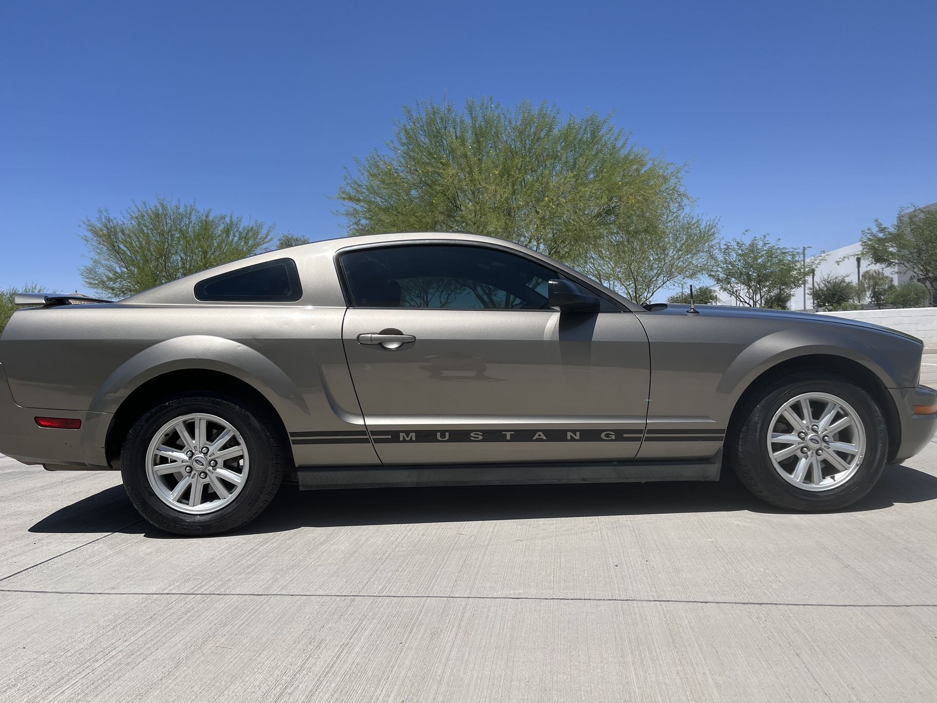 2005 Ford Mustang