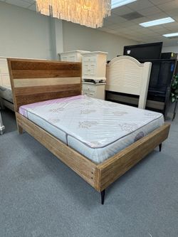 Queen bed frame (FREE 24H DELIVERY AND SETUP)