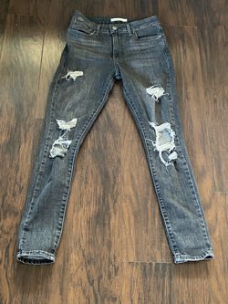 Women’s Levi’s 721 Dark Wash Distressed Skinny Jeans