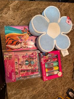 Kids Gift Bundle – Disney, Barbie & Flower Pillow