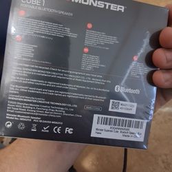 Bocina Monster 20 Horas De Reproducción Con Una Carga