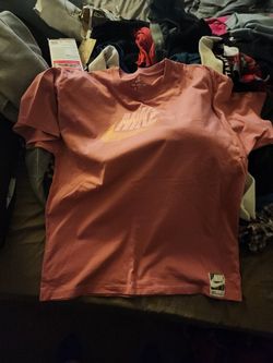 NIKE TEE Size L