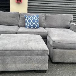 Sectional Couch 
