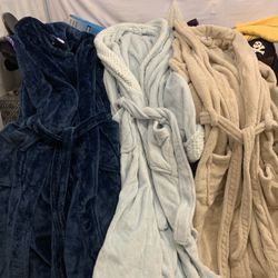 Clara Clark, Carole Hochman, Bathrobe Extra Soft.