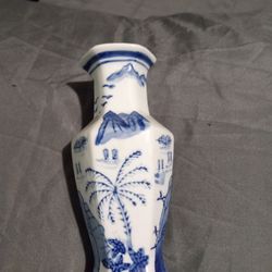 Japanese Porcelain Vessel 
