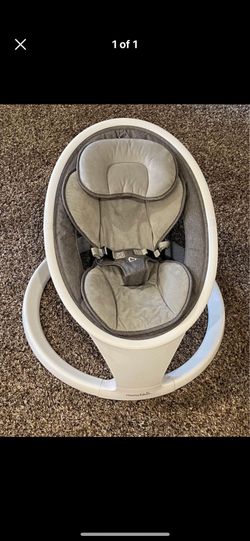 Bluetooth Enabled Munchkin Baby Swing