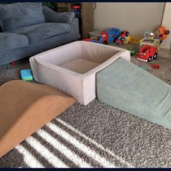 Children Climbing Toys 