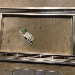 Older Built In Microwave Oven Trim For Electrolux Models 82-1827/82-1830. - From My Frigidaire ELECTROLUX MODEL PLMB186C B