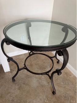 Glass/Metal Table