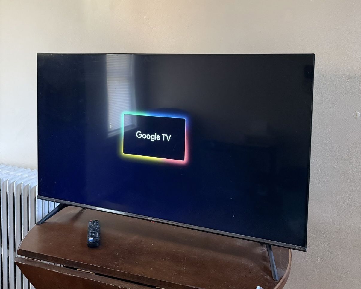 Hisense Smart Tv (40 Inch)