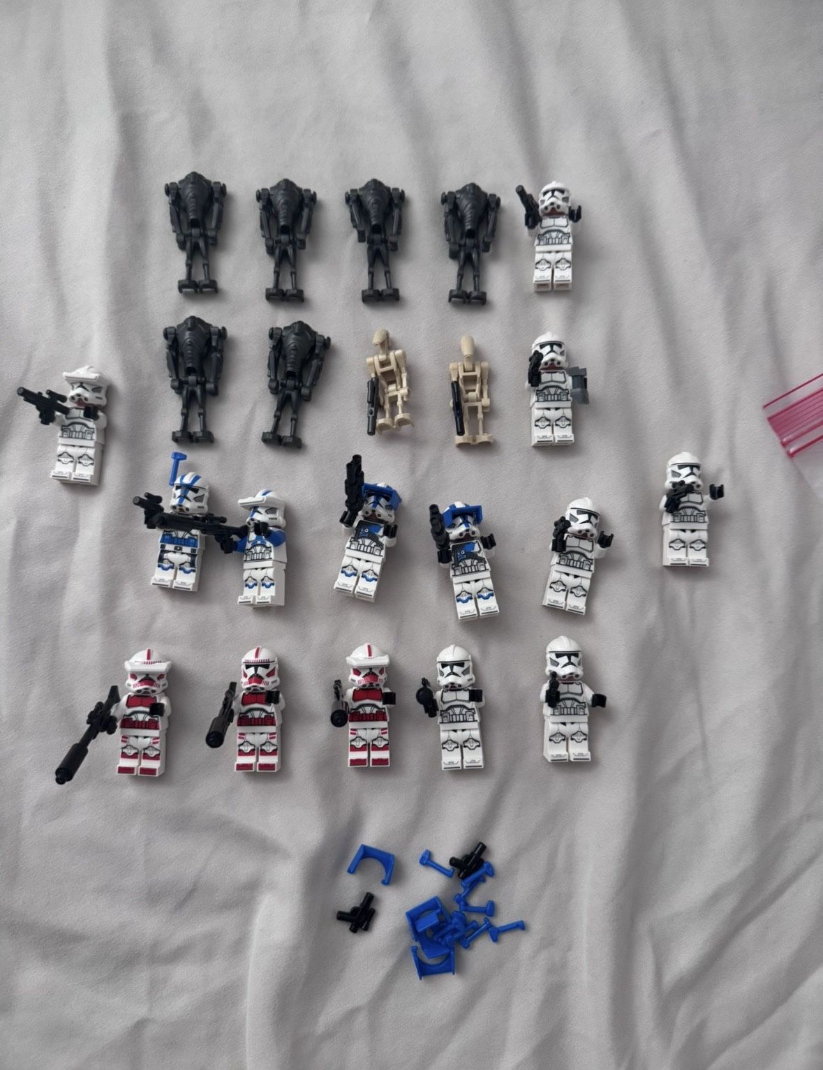 Lot of Used Star Wars Minifigures With Weapons & Accessories