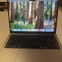 MacBook Pro 14 Inch 2023 M2 32gb Ram 1TB Storage With Apple Care Until November 2026