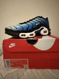 Nike Air Max Plus (GS) Size 6 Youth/7.5 Women 