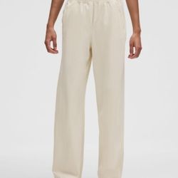 Lululemon Stretch Woven Ruffle-Waist Wide-Leg Pant, Light Ivory Size XS ( Brand New)
