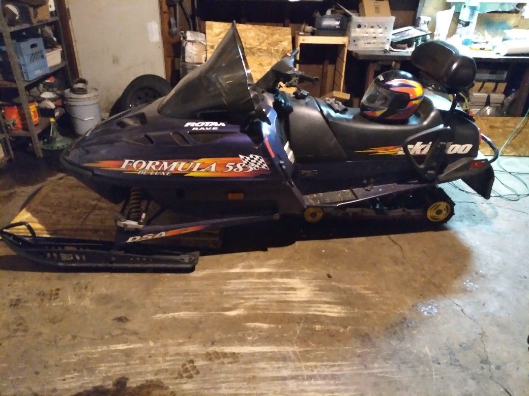 He Guys Selling My 1999 Formula 583 Ski Doo Snowmobile.