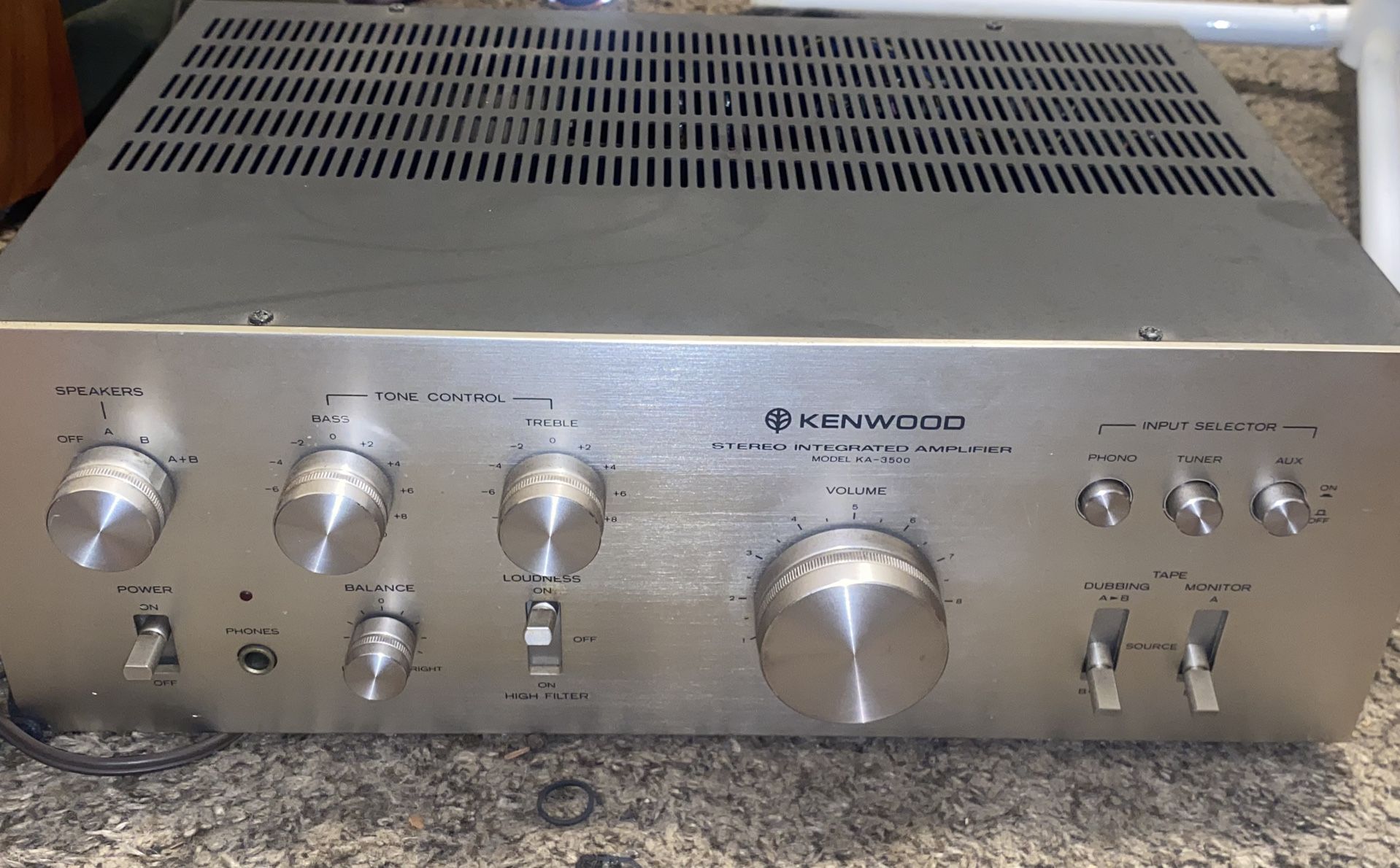 250$ KENWOOD STEREO INTEGRATED AMPLIFIER