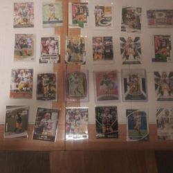 Aaron Rodgers. 39 Card. Lot