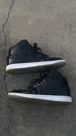 Black Jordan’s 9 1/2 Men’s