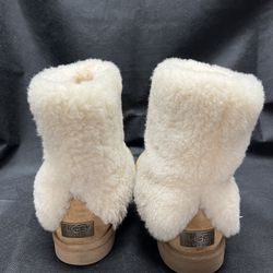 UGGS  Australia  Boots Women’s Size 9