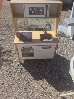 Kids wooden kitchen