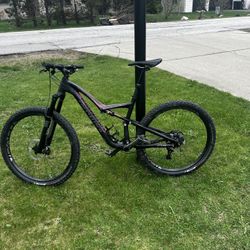 Specialized Full Suspension Mountain Bike 