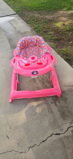BABY WALKER