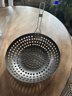 Grill Wok (new) - p/u Monument
