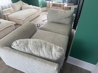 Sectional couch