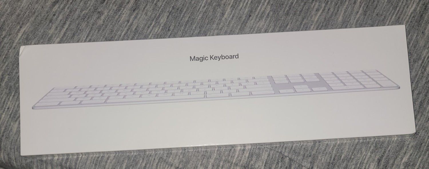 APPLE MAGIC KEYBOARD