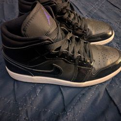 Jordan AJ1 Mid SE