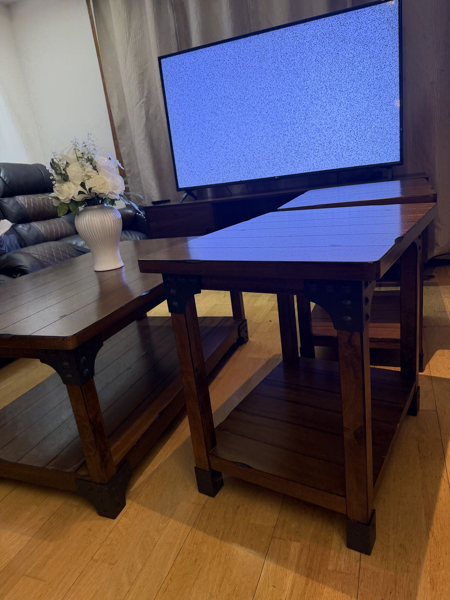 Ashley wooden coffee and end table set