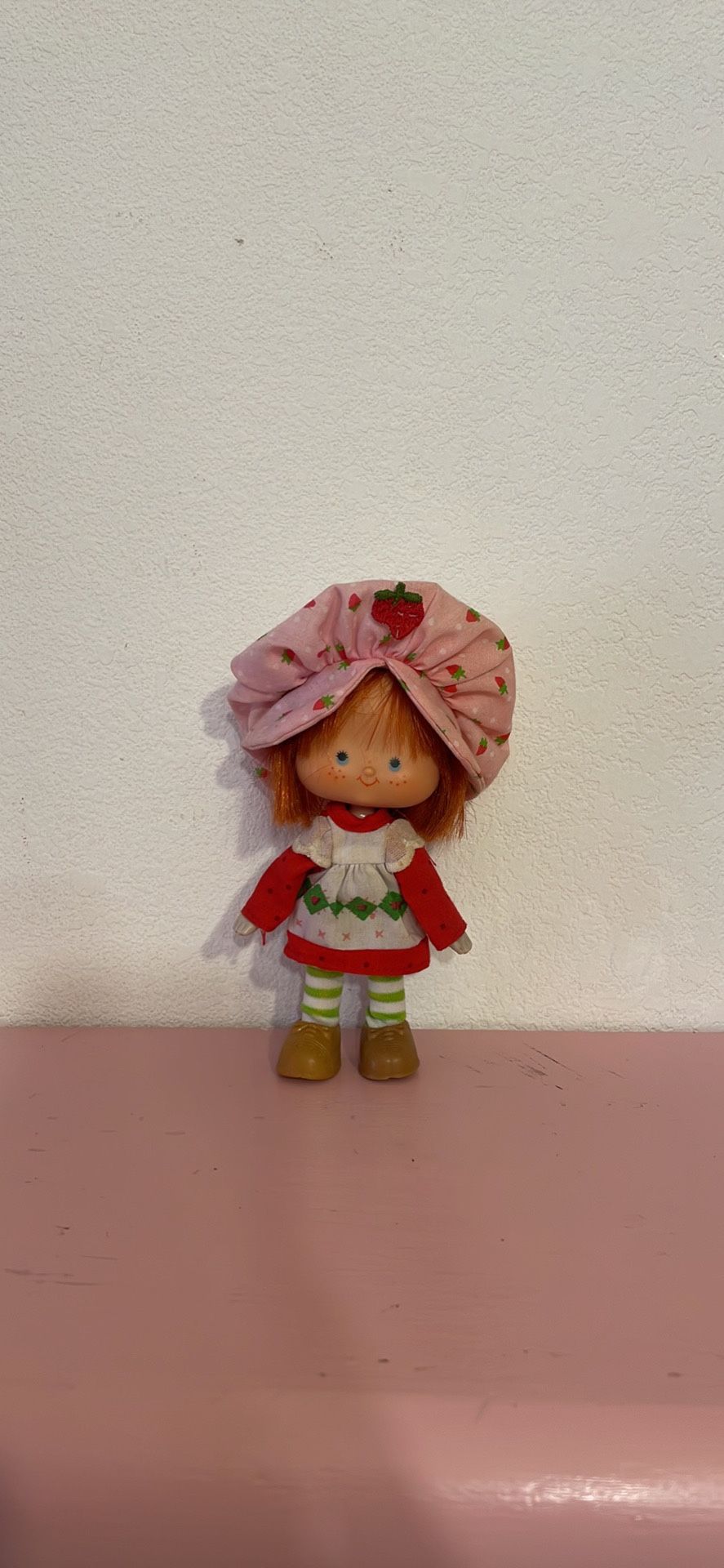 Vintage 1970s Strawberry Shortcake Doll. 5” Tall. USED! Read Description!