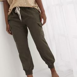American Eagle Aerie Twill Cargo Jogger