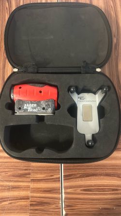 Laser Trac Precision Laser Level Kit – Missing One Piece – Includes Case”