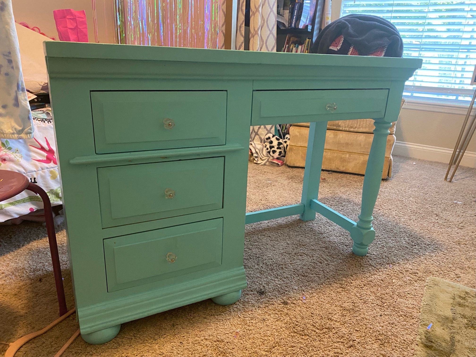 Dresser And Desk Matching Paint