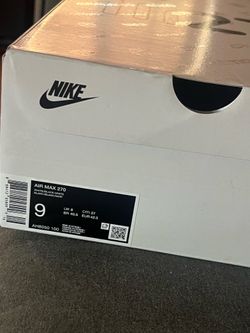 Nike Men's Air Max 270 Shoes