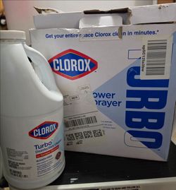 Swimming pool turbo power spray and cleaner