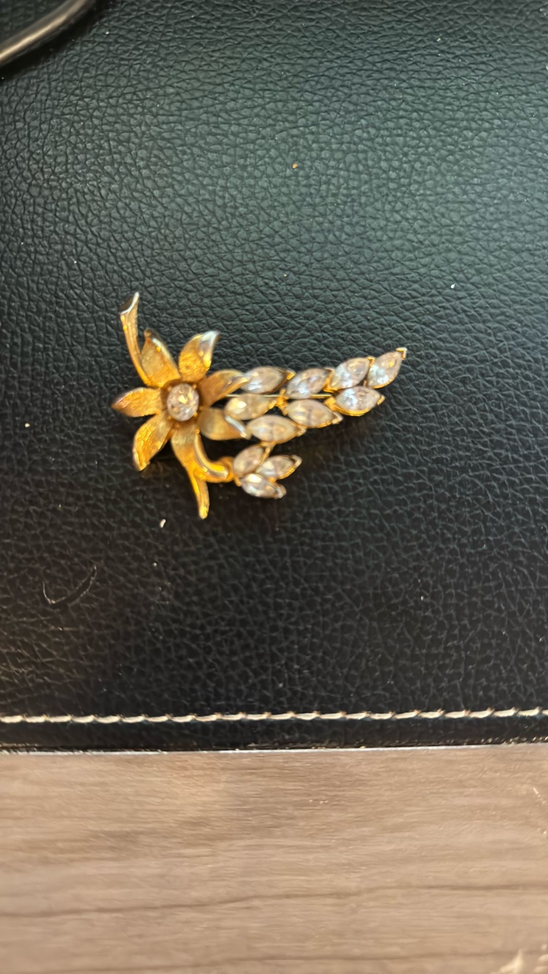 Vintage Elegant Gold Floral Brooch Pin with Crystal Accents