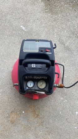 Portable air compressor