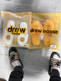 Brand new Drew house  slippers bundle, of 2 both size small new