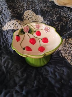 Slow feeder food dish