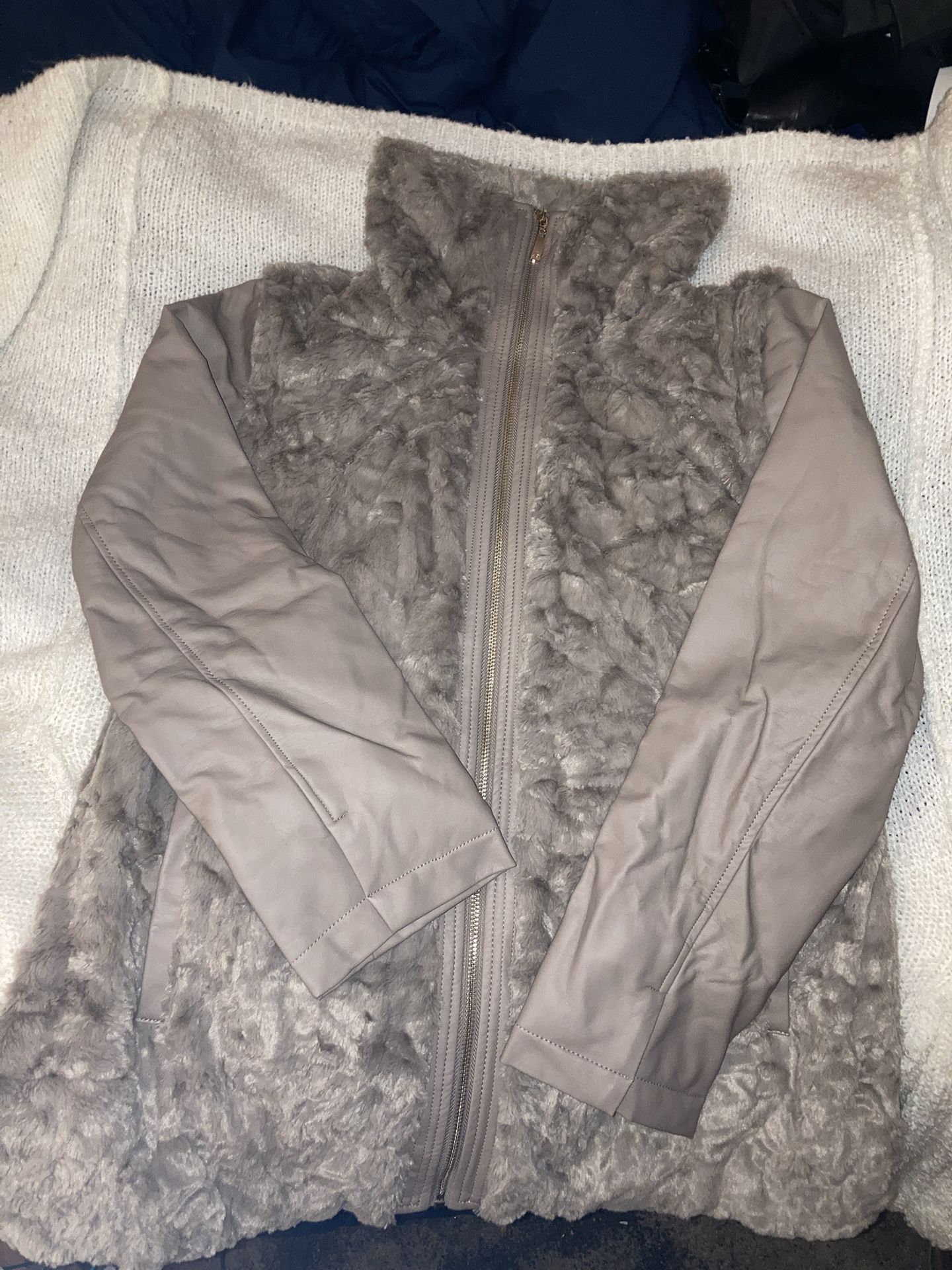 NWT Dennis Basso Sterling 2-in-1 Faux Fur/Faux Leather Convertible Jacket Vest - Size S