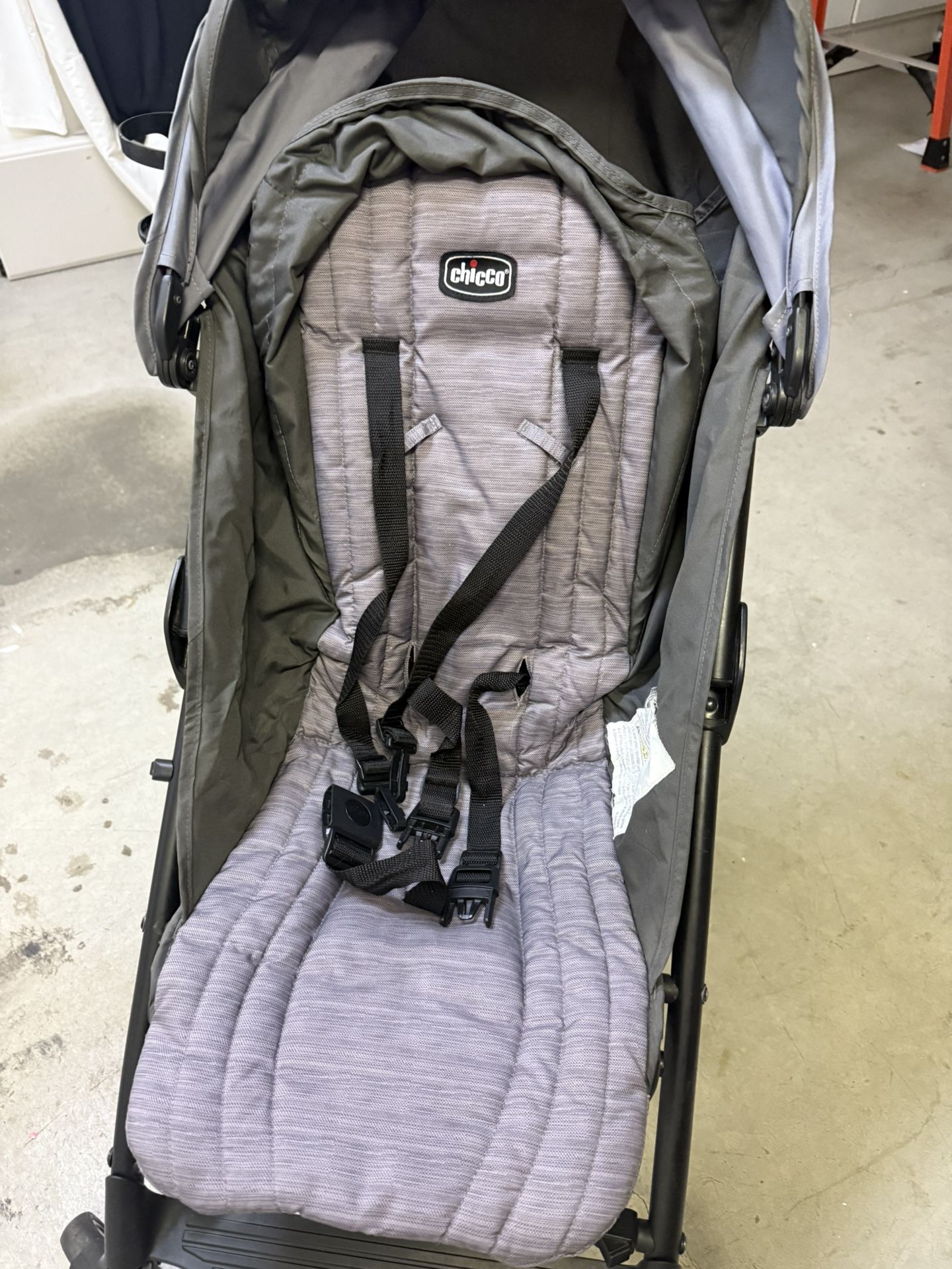 Very Clean Chicco Liteway Umbrella Stroller