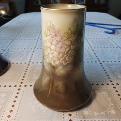  BEAUTIFUL VINTAGE VASE  9 INCHES TALL  THIS IS A  ROYAL  BONN,VASE FROM GERMANY  IT'S  SIGNED AND NUMBER  AND  STAMP 