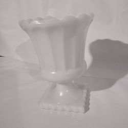 mid century white milk glass
small jardiniere vase