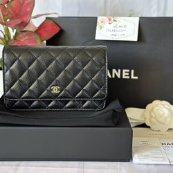 💯 Authentic Brand New Chanel Wallet On Chain Black Caviar Gold hW