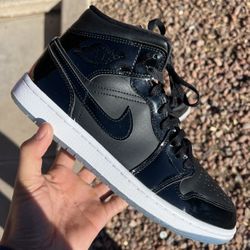 Jordan Retro 1s Space Jam Size 8.5 $40 FIRM NO TRADES